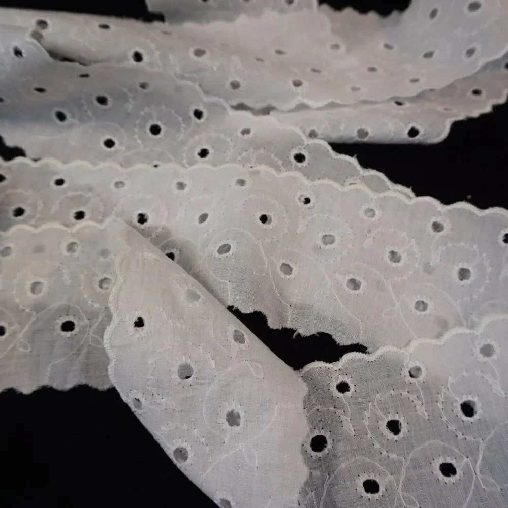 Estate eyelet lace
